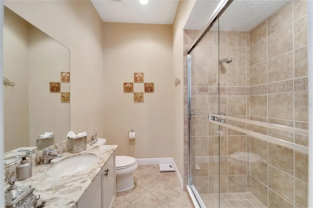 15101 Kestrelglen Way Lithia FL 33547