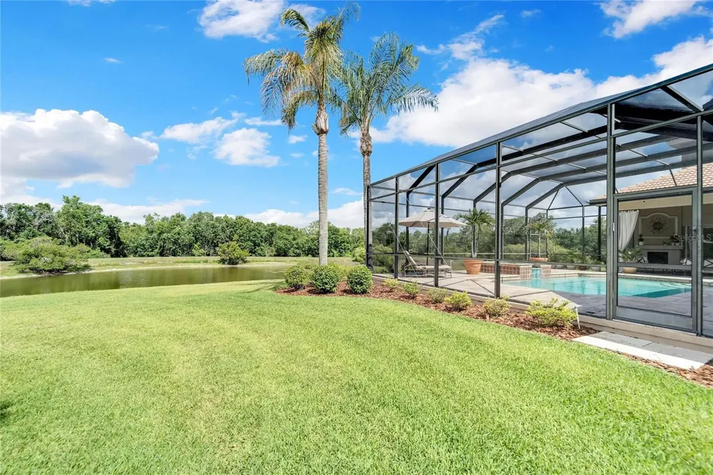 15101 Kestrelglen Way Lithia FL 33547