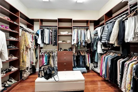 15101 Kestrelglen Way Lithia FL 33547