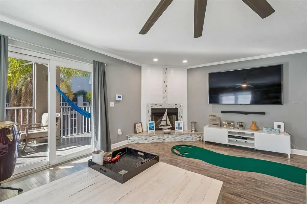 1117 Pinellas Bayway S St Petersburg FL 33715