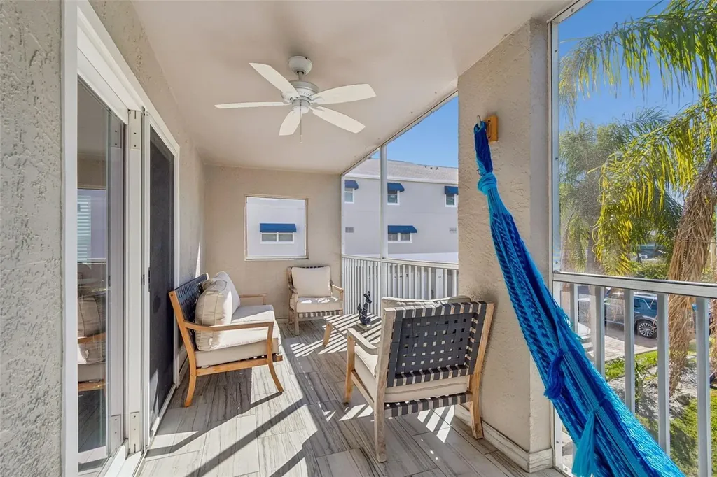 1117 Pinellas Bayway S St Petersburg FL 33715