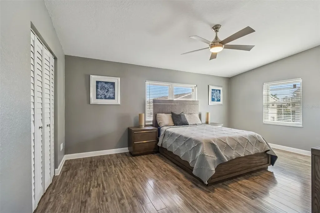 1117 Pinellas Bayway S St Petersburg FL 33715
