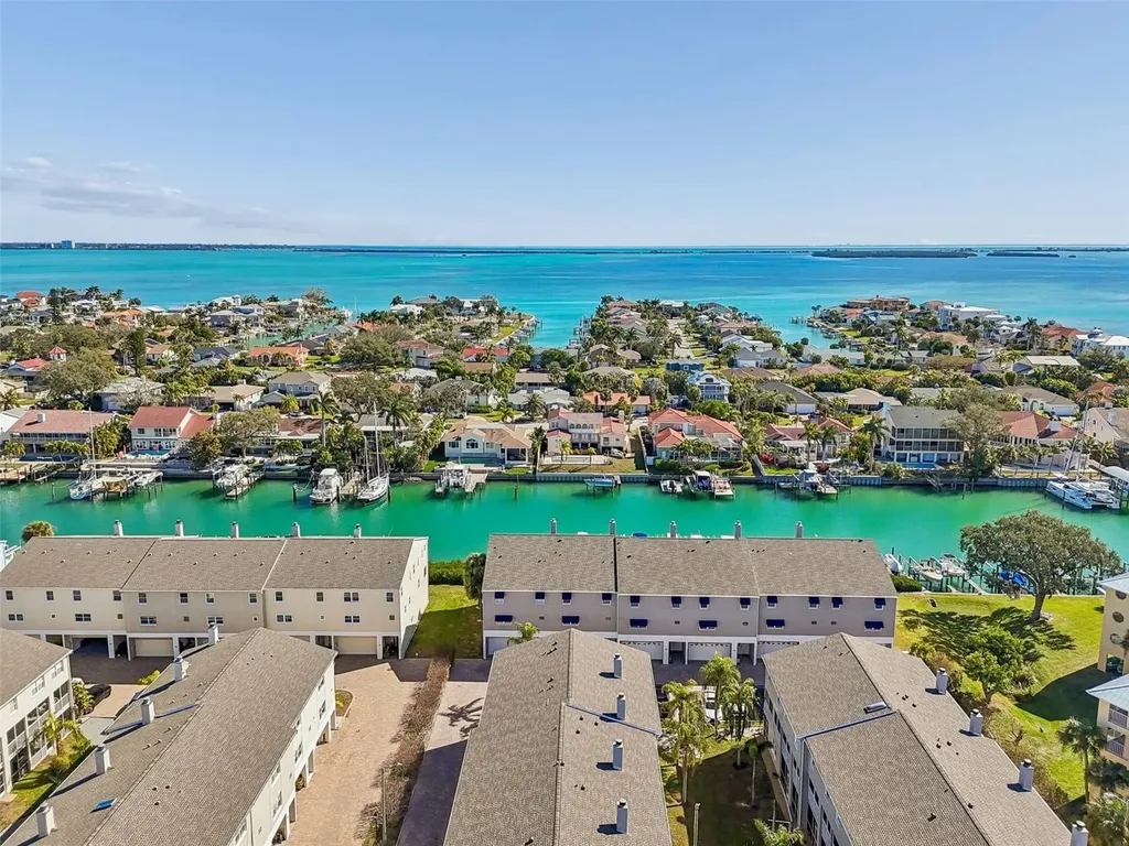 1117 Pinellas Bayway S St Petersburg FL 33715