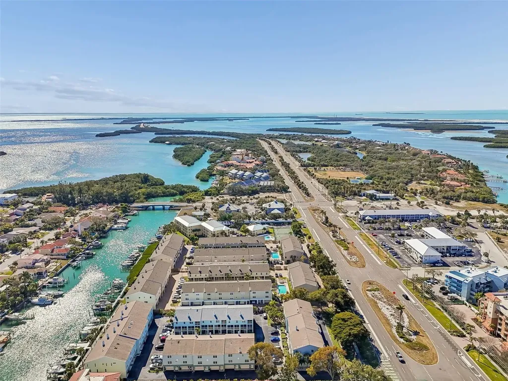 1117 Pinellas Bayway S St Petersburg FL 33715