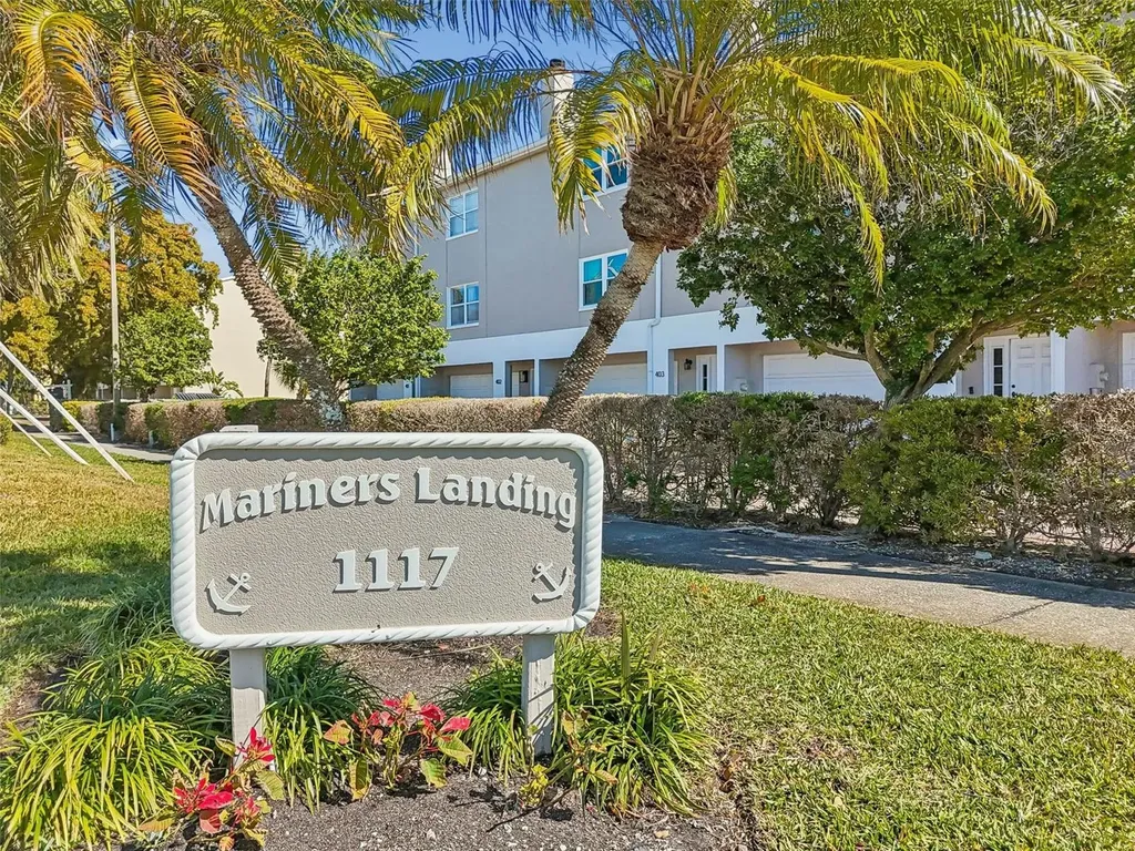 1117 Pinellas Bayway S St Petersburg FL 33715