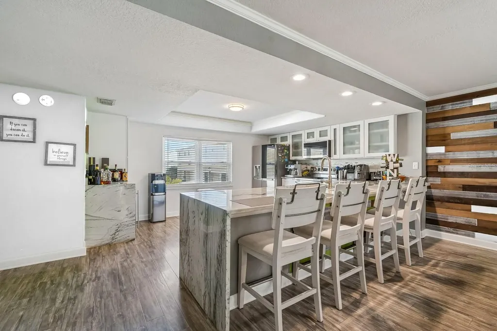 1117 Pinellas Bayway S St Petersburg FL 33715