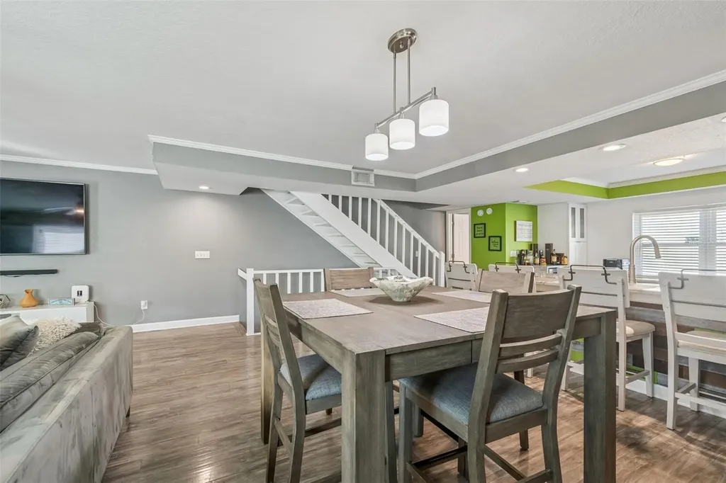 1117 Pinellas Bayway S St Petersburg FL 33715