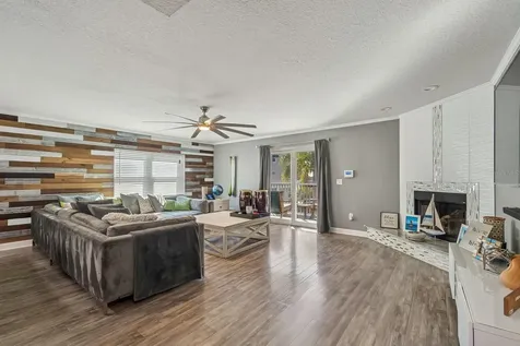 1117 Pinellas Bayway S St Petersburg FL 33715