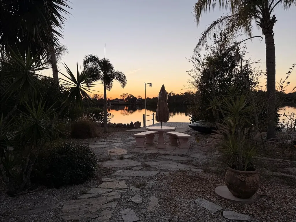 7127 Peninsular Drive New Port Richey FL 34652