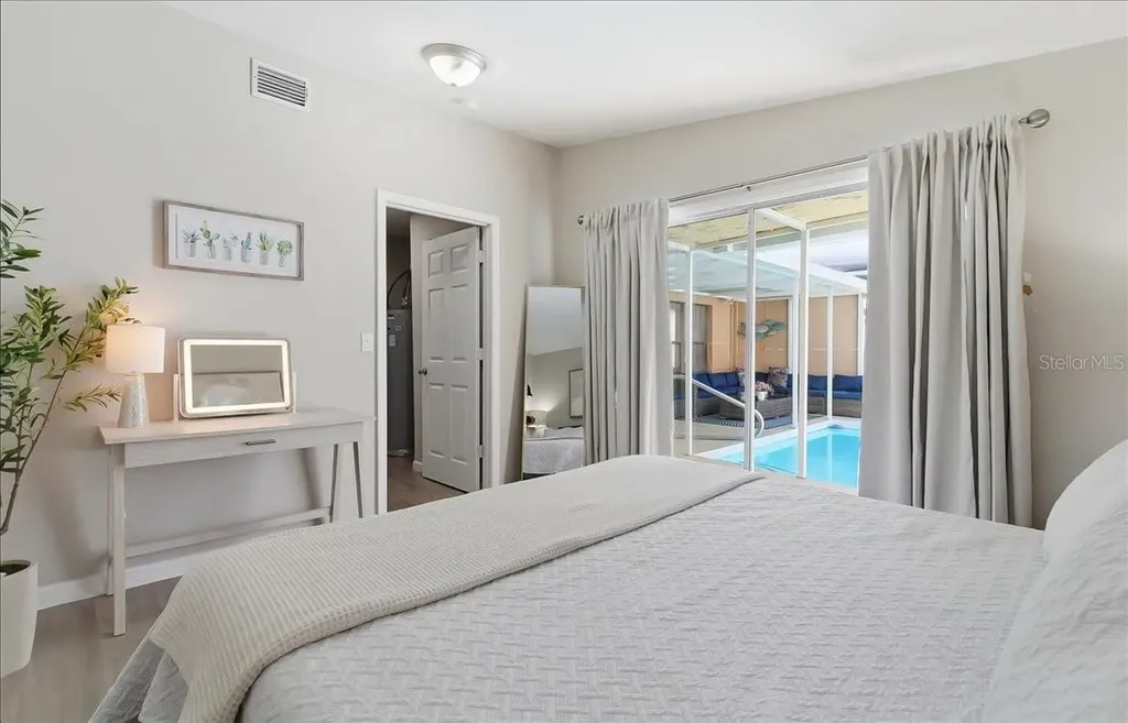 305 N Conrad Avenue Sarasota FL 34237