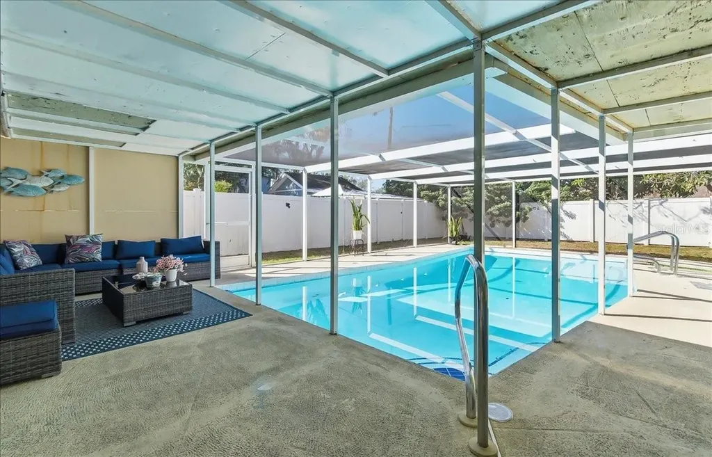 305 N Conrad Avenue Sarasota FL 34237