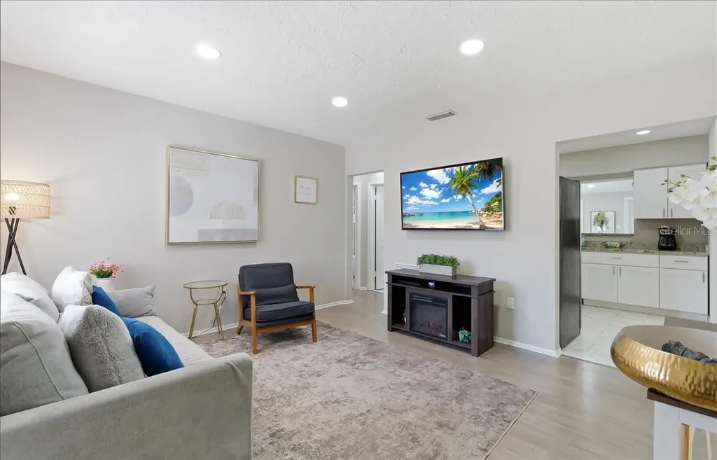 305 N Conrad Avenue Sarasota FL 34237