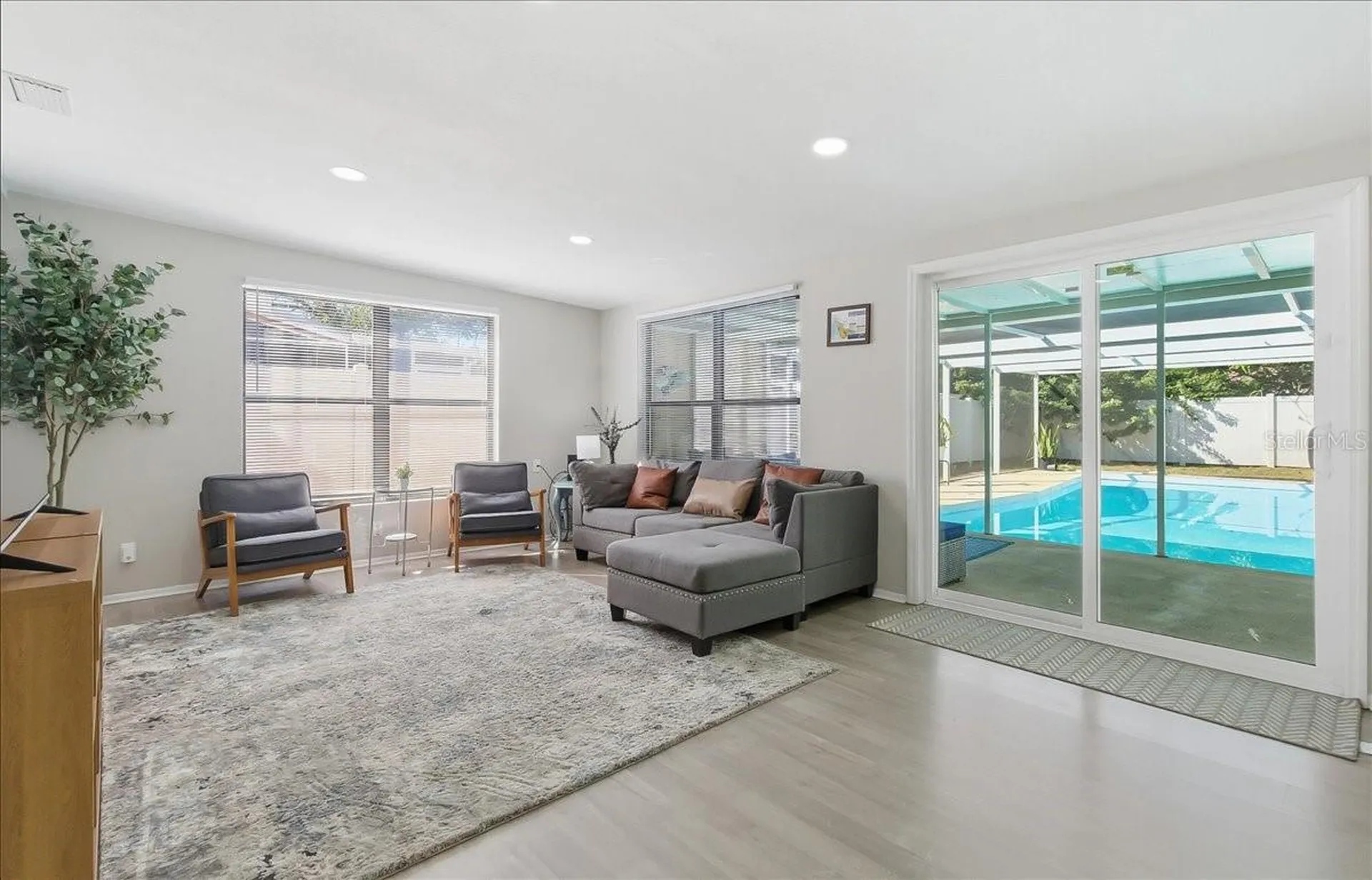305 N Conrad Avenue Sarasota FL 34237