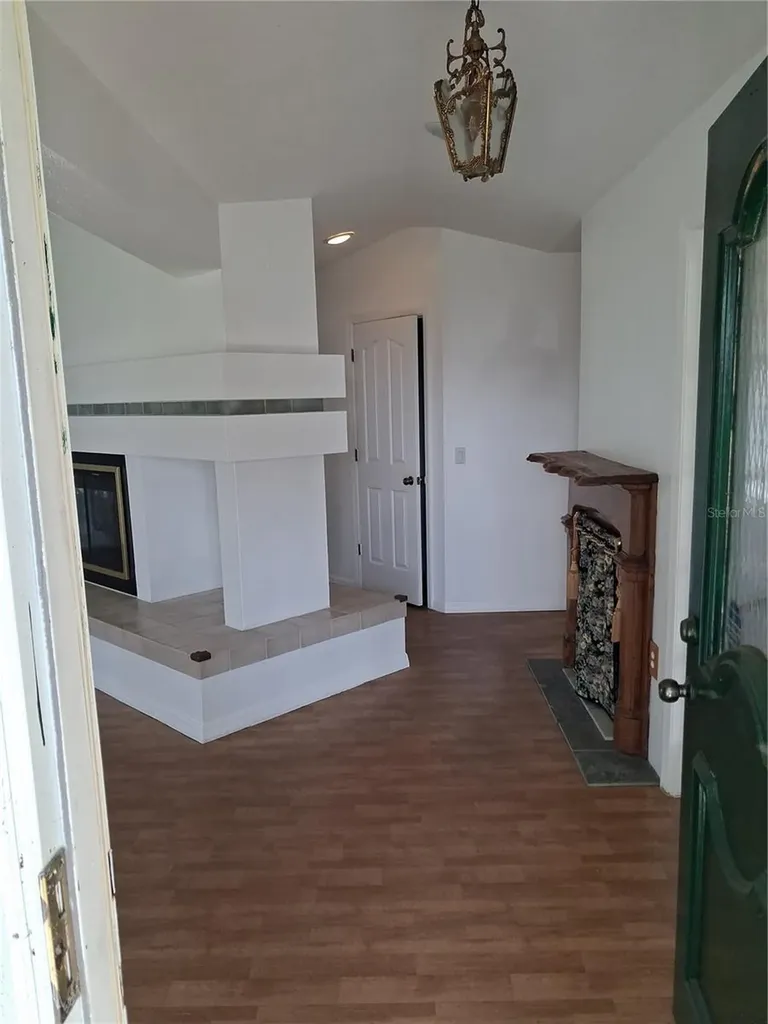 38901 Ella Drive Lady Lake FL 32159