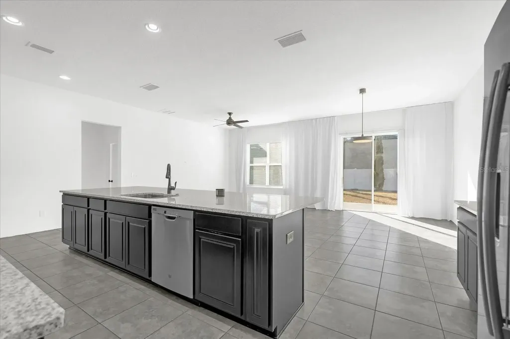 2462 Felce Court Davenport FL 33897
