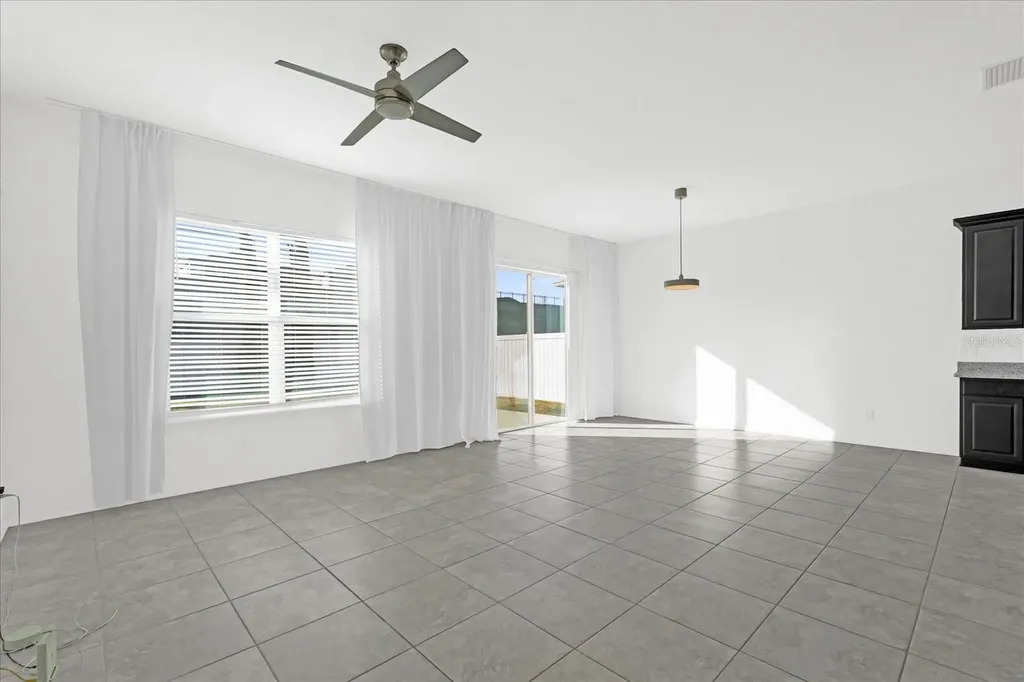 2462 Felce Court Davenport FL 33897