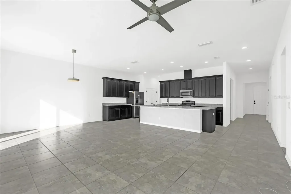 2462 Felce Court Davenport FL 33897
