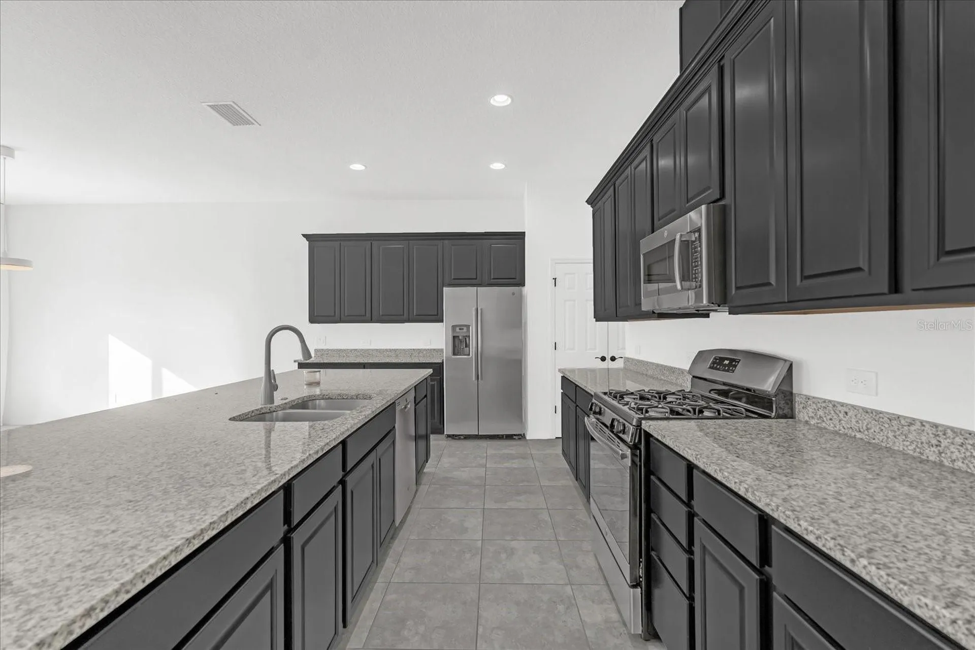 2462 Felce Court Davenport FL 33897