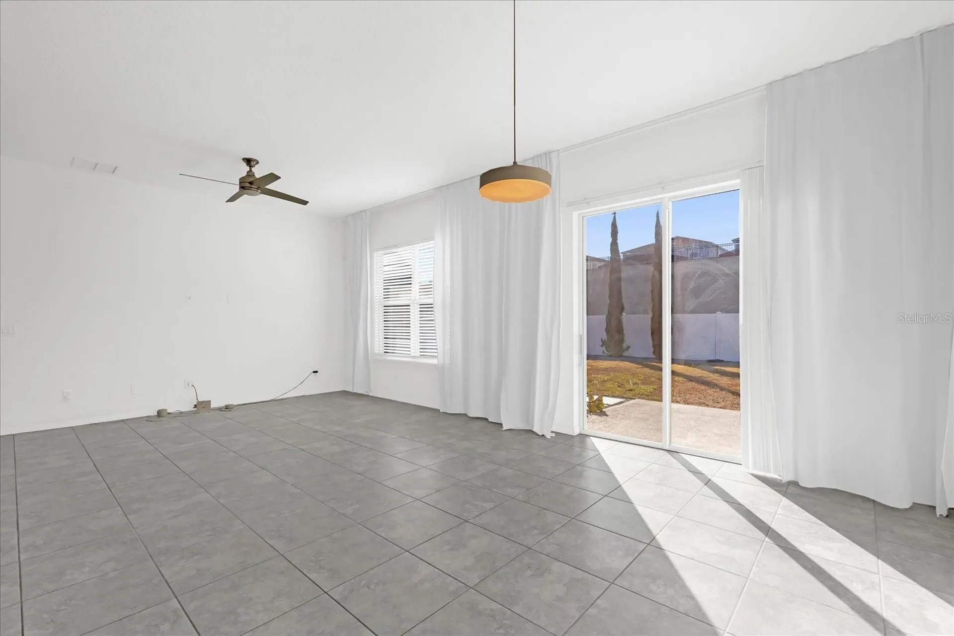 2462 Felce Court Davenport FL 33897