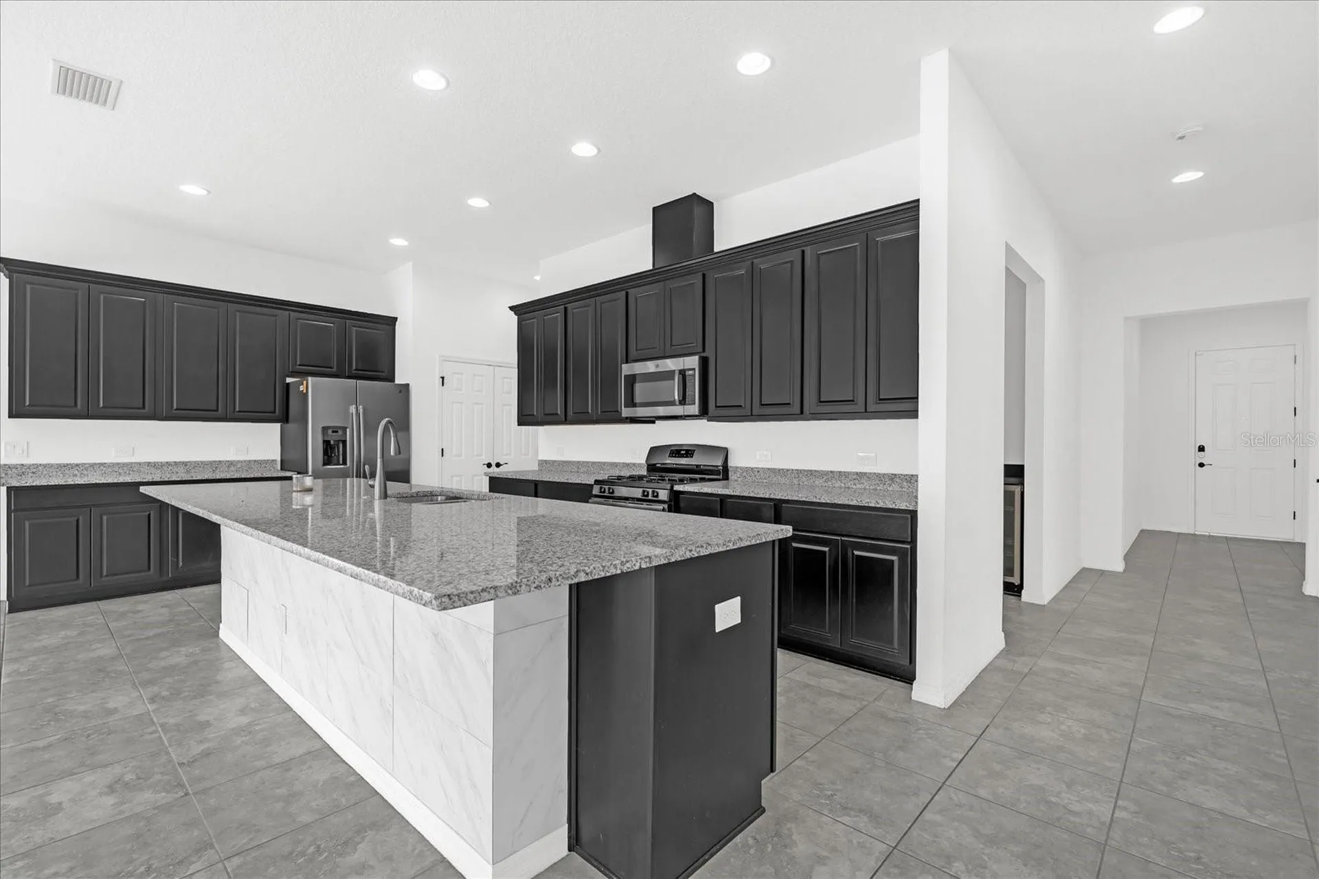 2462 Felce Court Davenport FL 33897