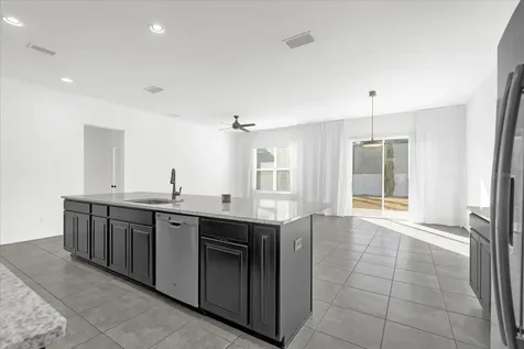 2462 Felce Court Davenport FL 33897