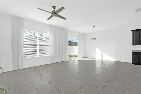 2462 Felce Court Davenport FL 33897