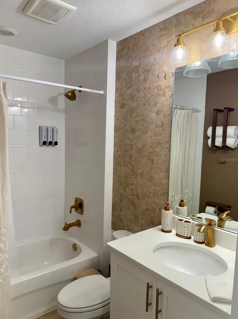 803 Longboat Drive NW Davenport FL 33896