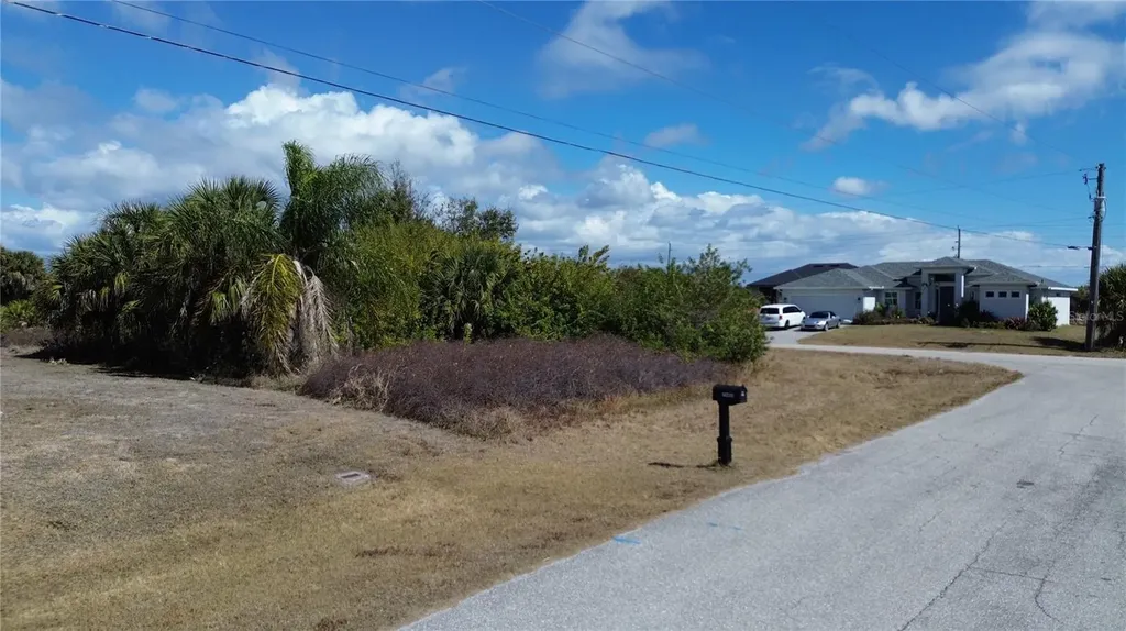 13460 Cedar City Avenue Port Charlotte FL 33981