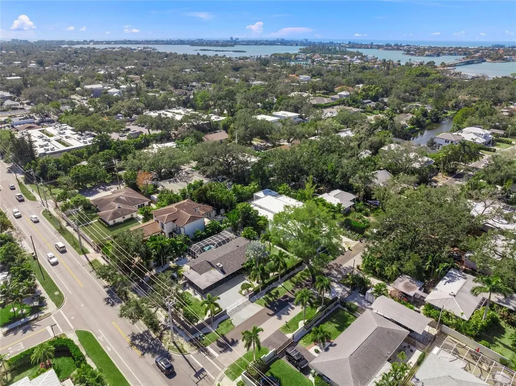 1780 Spring Creek Drive Sarasota FL 34239