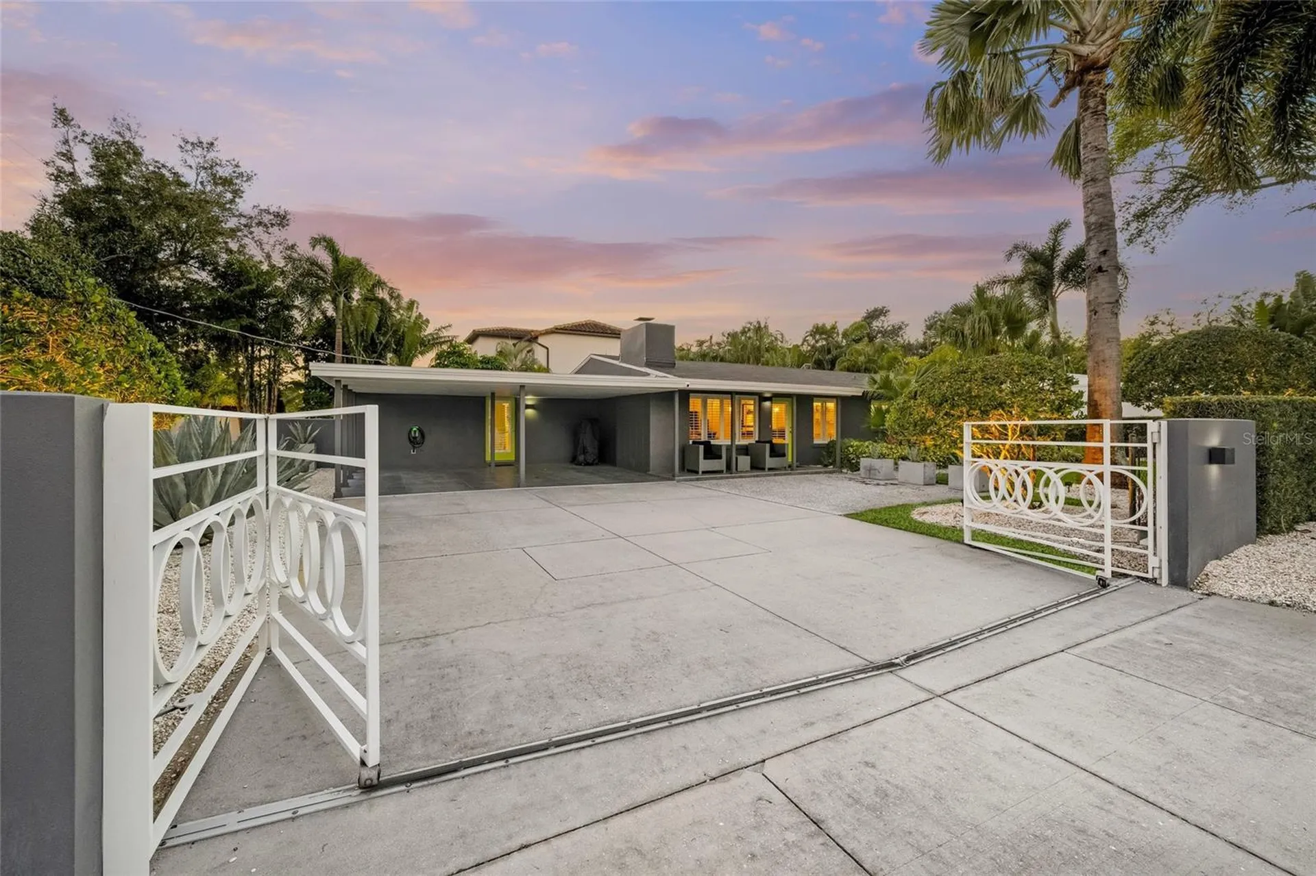 1780 Spring Creek Drive Sarasota FL 34239