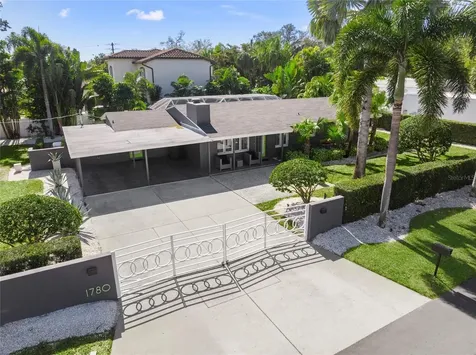 1780 Spring Creek Drive Sarasota FL 34239