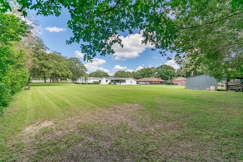 1700 S Miller Road Valrico FL 33594