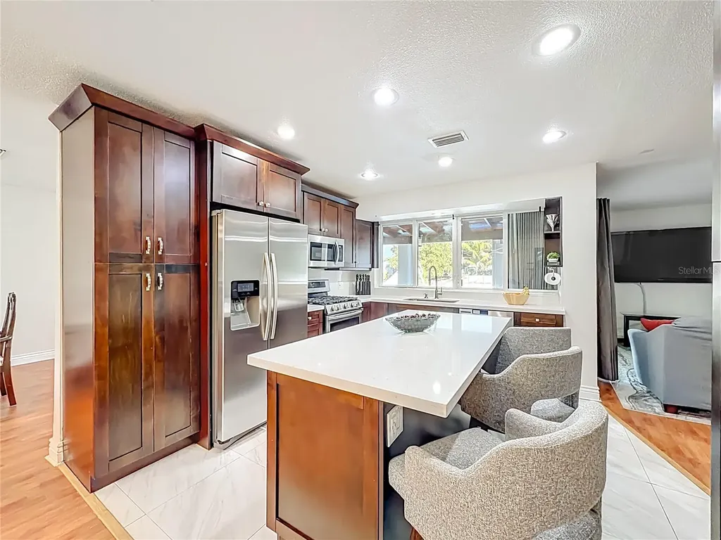 2913 Dolphin Drive Miramar FL 33025