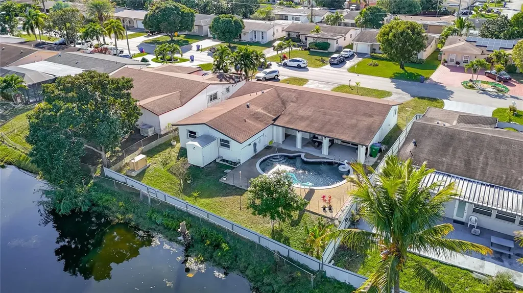 2913 Dolphin Drive Miramar FL 33025