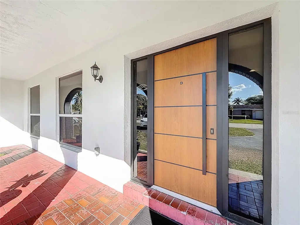 2913 Dolphin Drive Miramar FL 33025