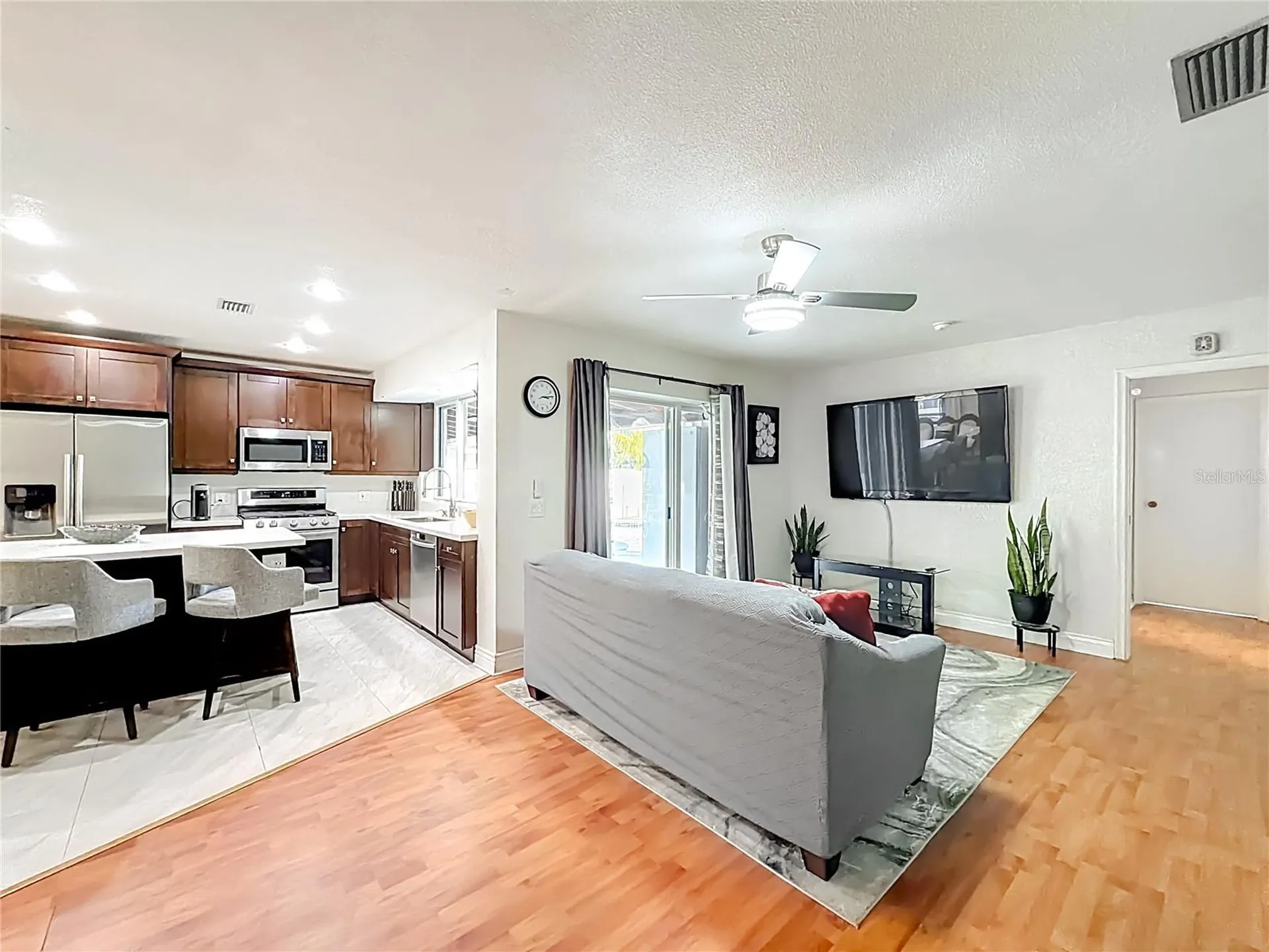 2913 Dolphin Drive Miramar FL 33025