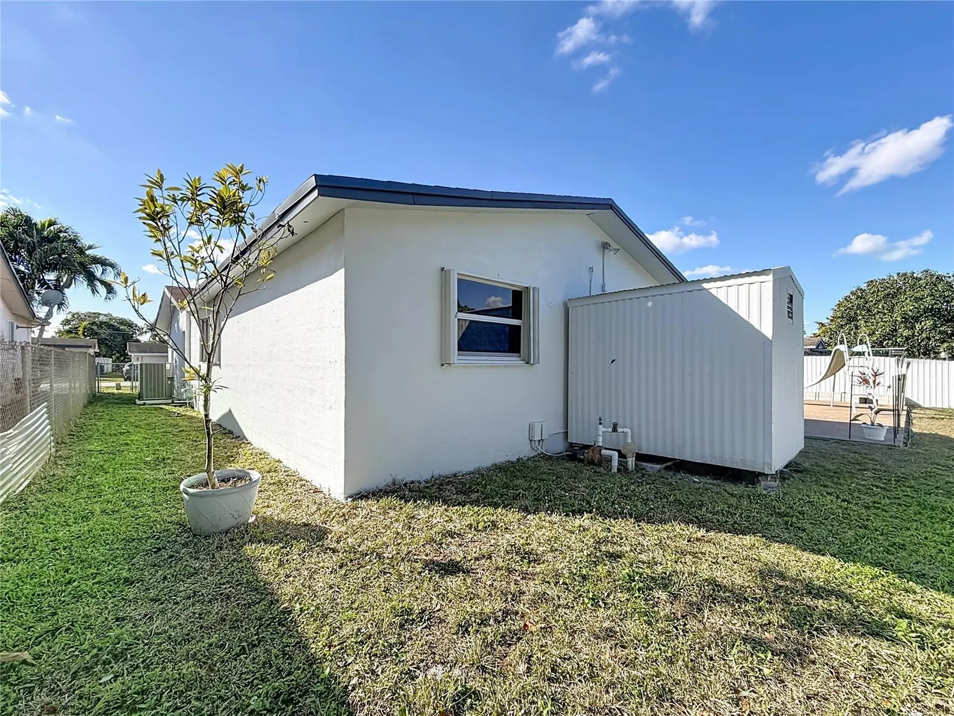 2913 Dolphin Drive Miramar FL 33025