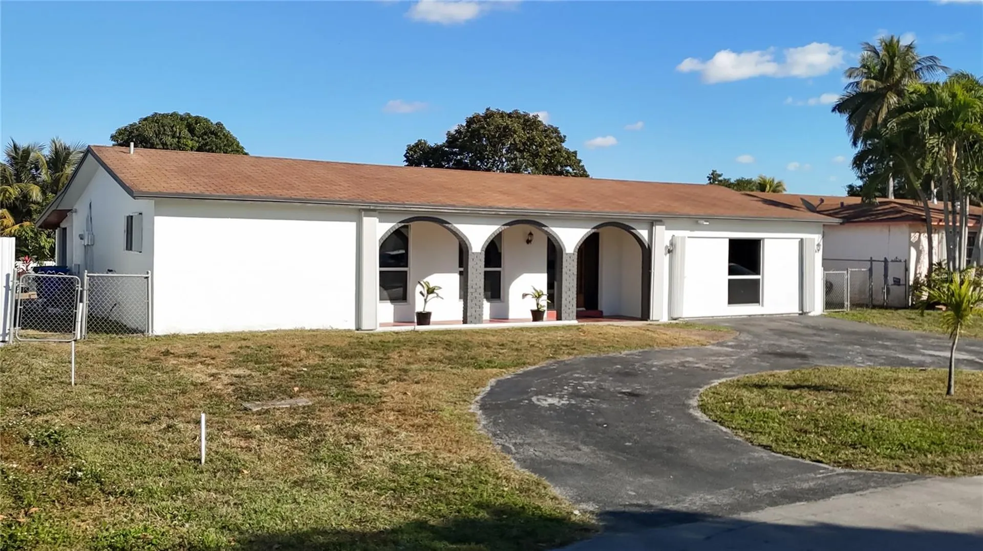 2913 Dolphin Drive Miramar FL 33025