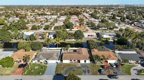 2913 Dolphin Drive Miramar FL 33025