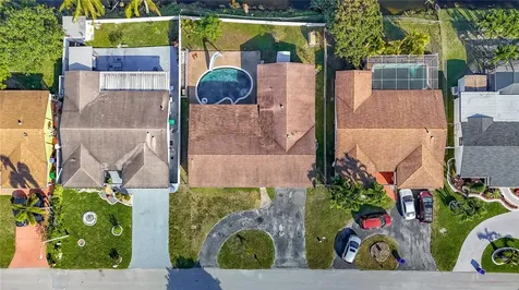 2913 Dolphin Drive Miramar FL 33025