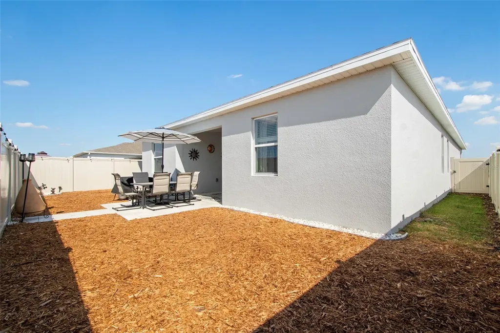 1172 Tyler Loop Winter Haven FL 33884
