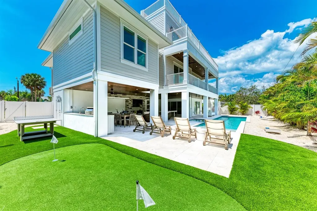 215 83rd Street Holmes Beach FL 34217