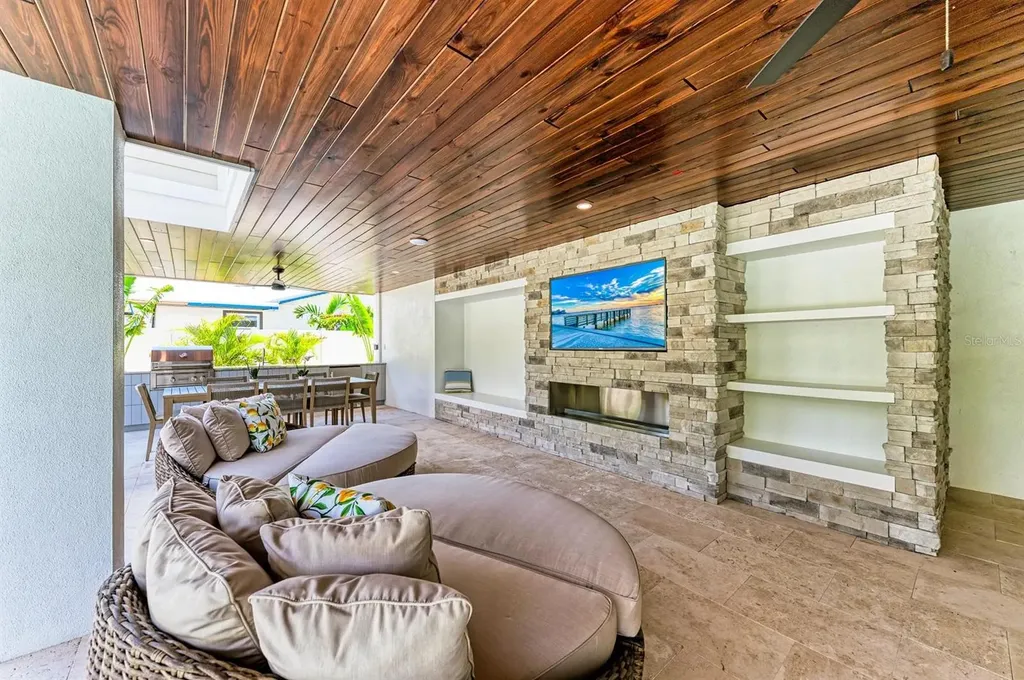 215 83rd Street Holmes Beach FL 34217