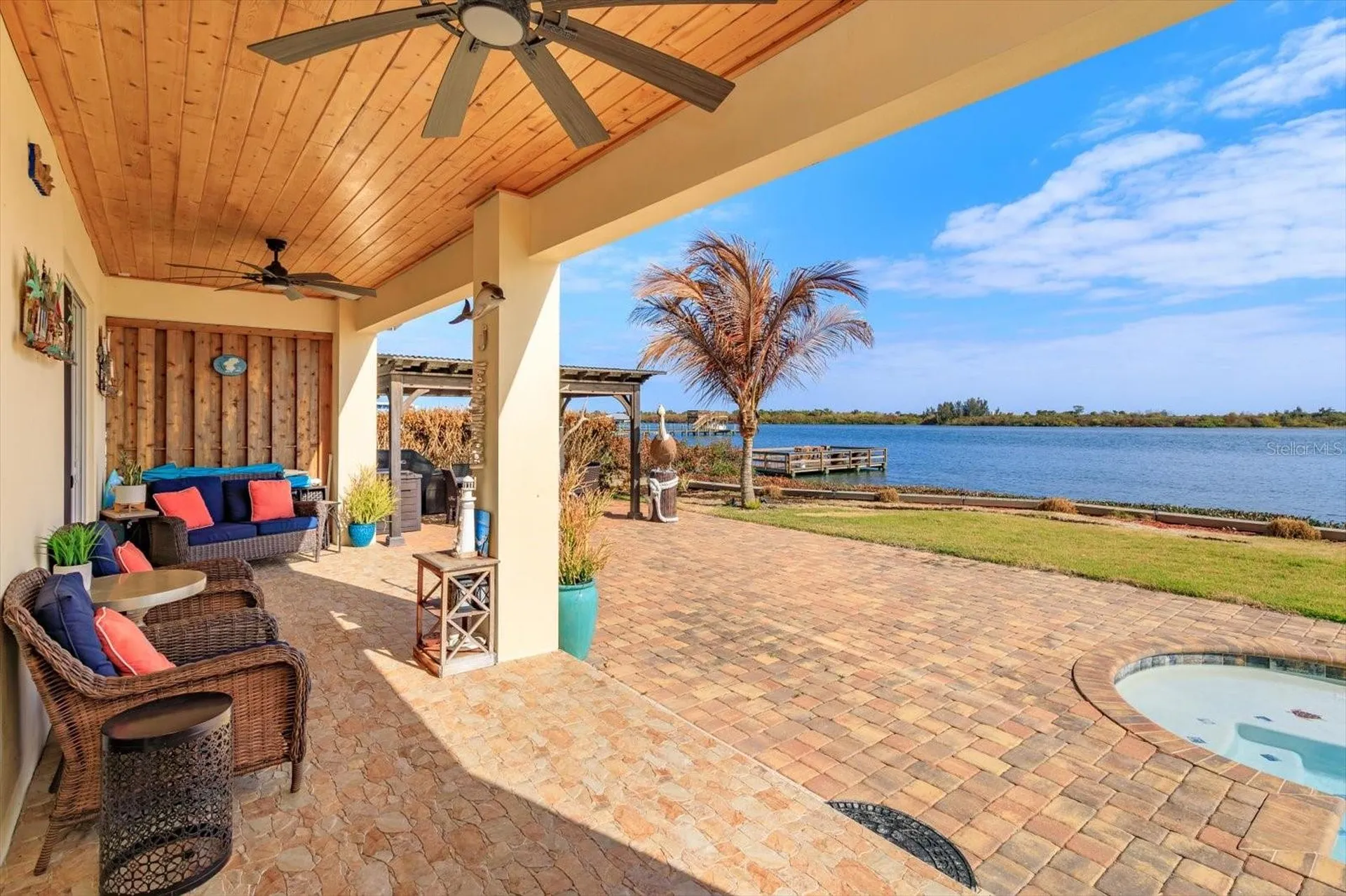 1201 S Riverside Drive Edgewater FL 32132