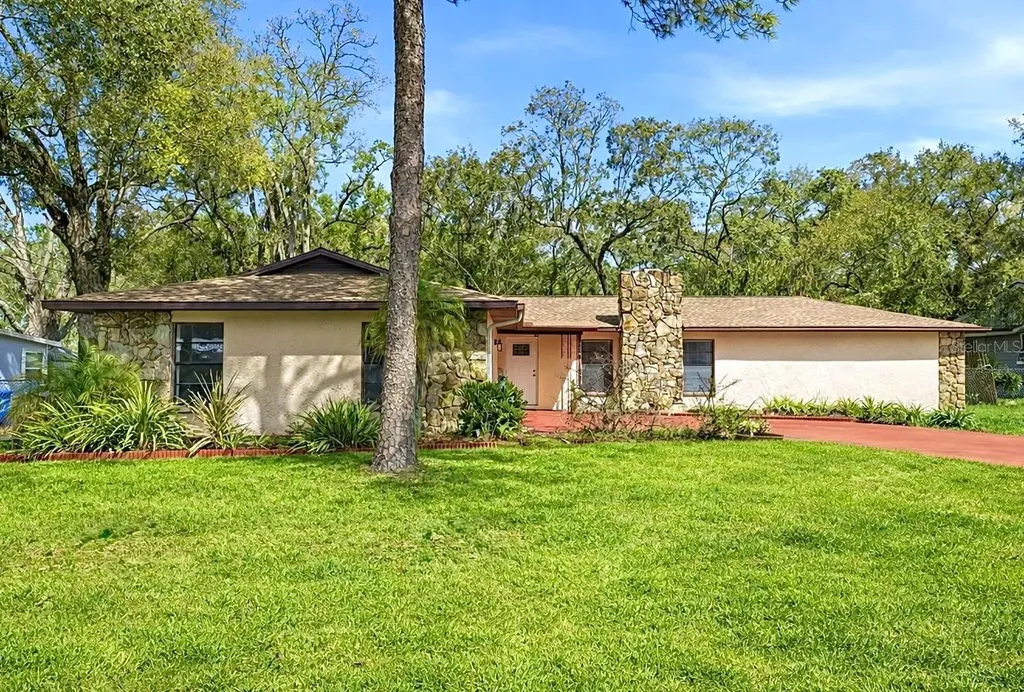 314 E 137th Avenue Tampa FL 33613