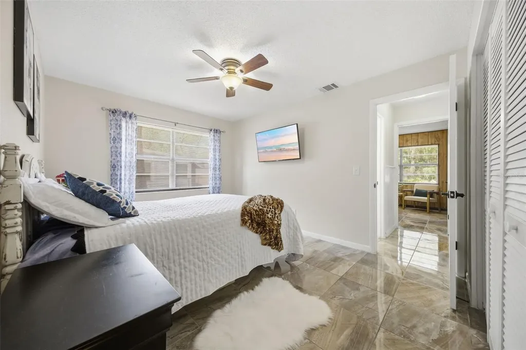 314 E 137th Avenue Tampa FL 33613