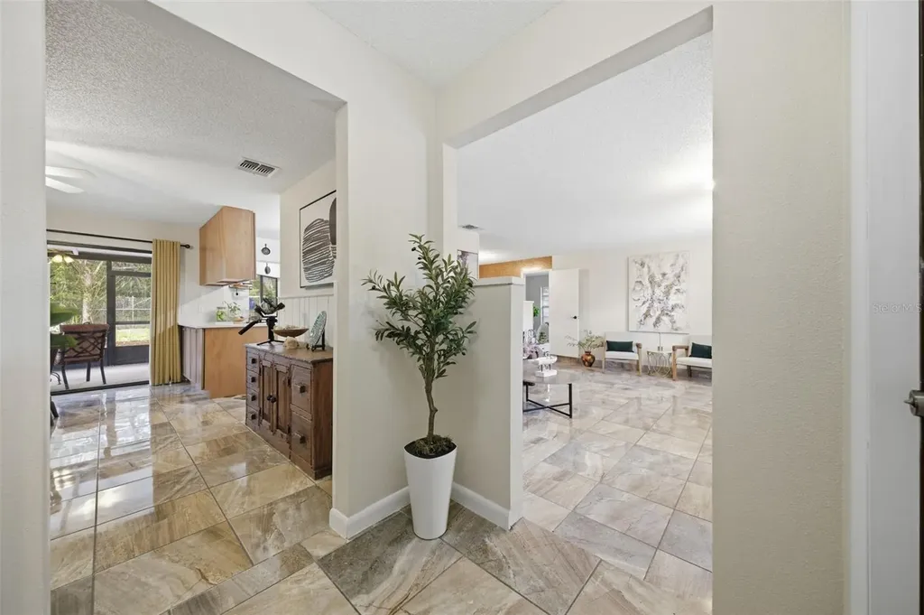 314 E 137th Avenue Tampa FL 33613