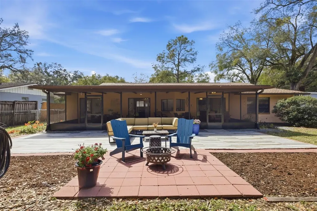 314 E 137th Avenue Tampa FL 33613