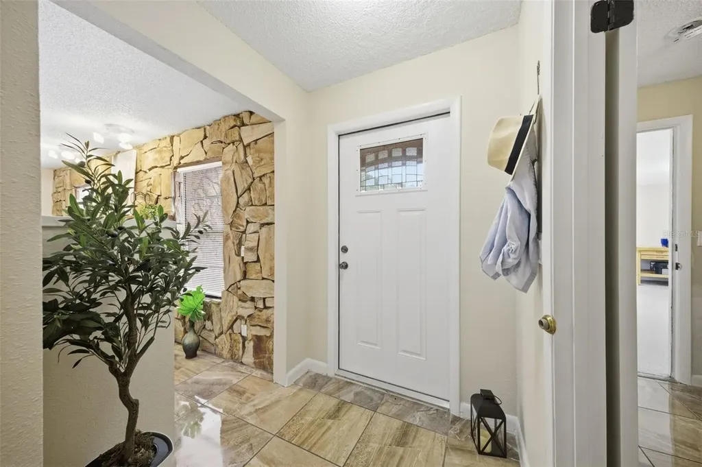 314 E 137th Avenue Tampa FL 33613