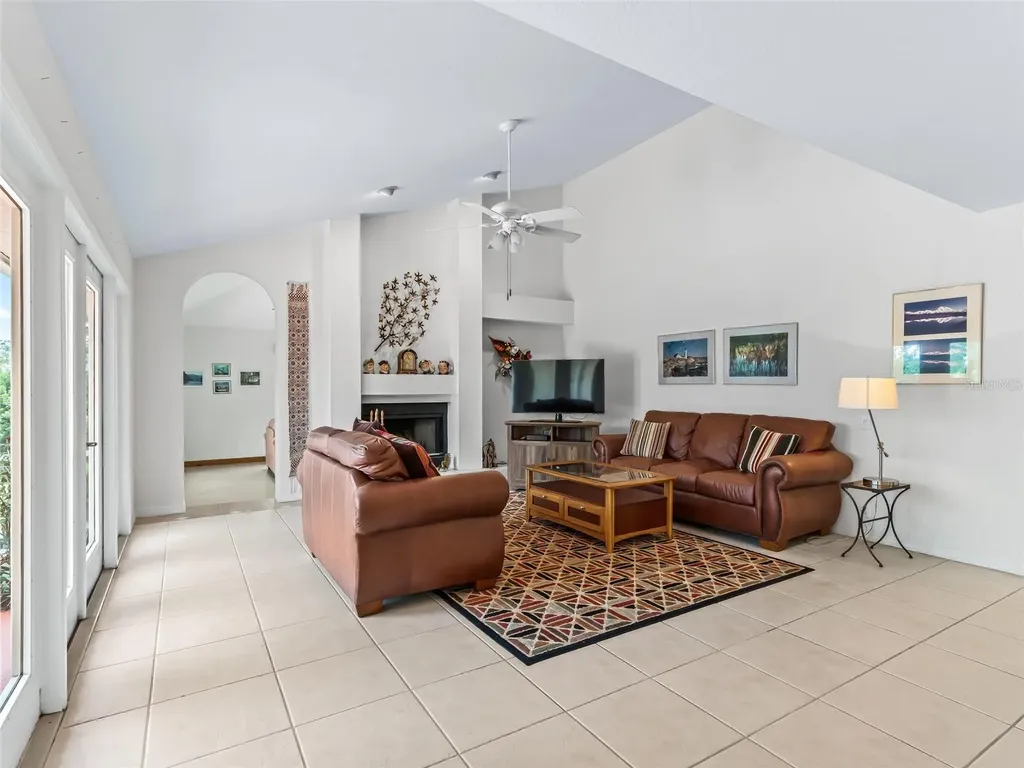 5321 Greens Drive Lady Lake FL 32159
